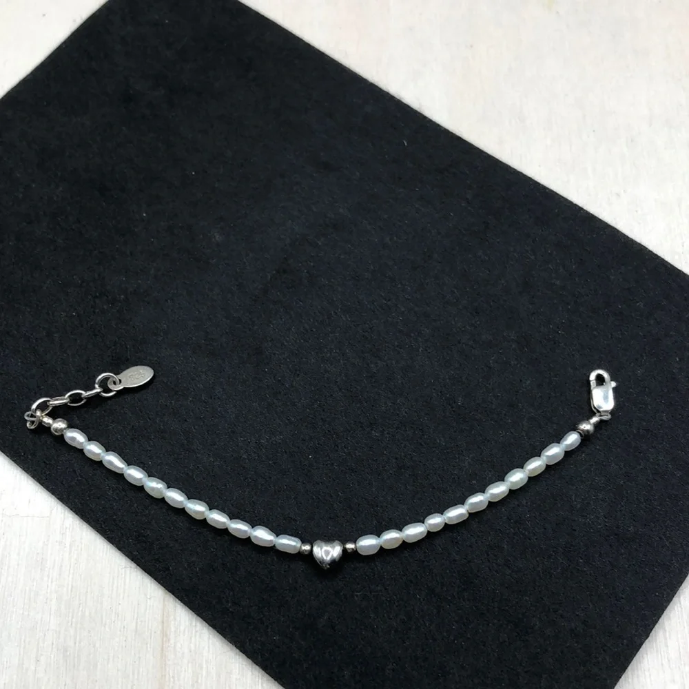 Vintage rice pearls heart charm sterling silver 925 bracelet.